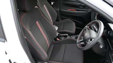 Hyundai i20 - front seats