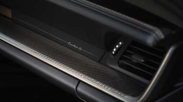 Porsche 911 Turbo S - cabin detail