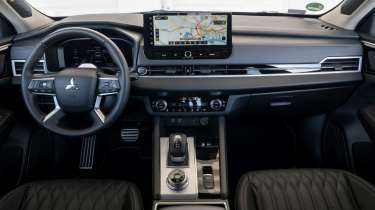 Mitsubishi Outlander PHEV - cabin