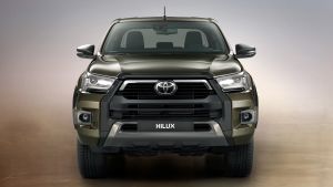 Toyota%20Hilux%20facelift%202020-7.jpg