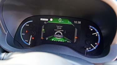 Used Toyota Yaris Cross - dials