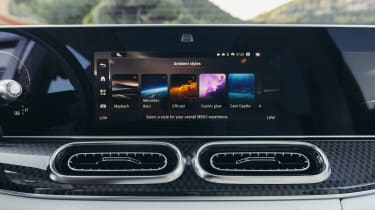 Mercedes-Maybach GLS - infotainment