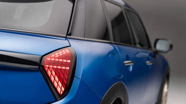 MINI Cooper 5-Door - rear light