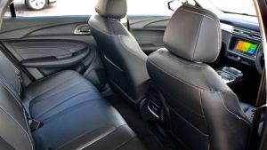 MG 52021 - rear seats