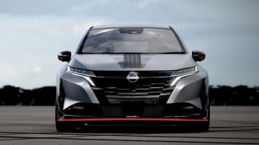 Nissan Aura Nismo RS Concept - front end