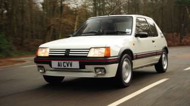 Peugeot 205 - front tracking