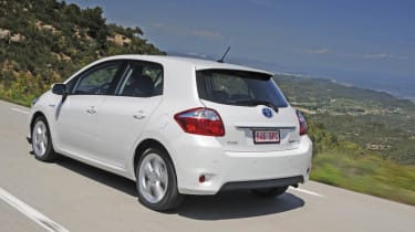 Toyota Auris Hybrid Auto Express