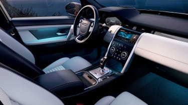 Land Rover Discovery Sport - dash