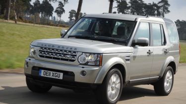 Land Rover Discovery front action