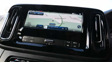 Mercedes Vito Tourer - screen