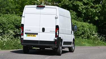 Citroen e-Relay - rear cornering