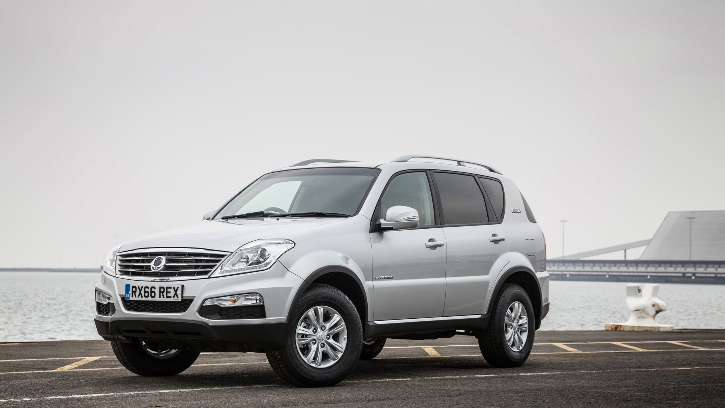 Ssangyong Rexton Cse Van Review Pictures Auto Express