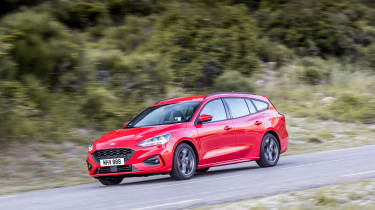 Ford Focus Estate - front panning