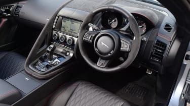 Jaguar F-Type SVR - interior