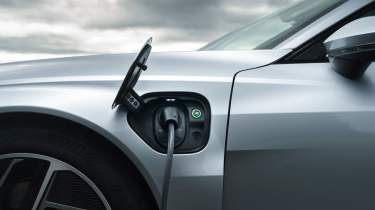 Audi e-tron GT - charging port