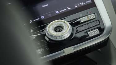 Bentley Torcal - infotainment and dial