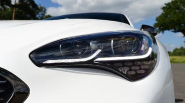 Kia Stinger - headlight