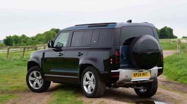 Land Rover Defender 110 County - rear static