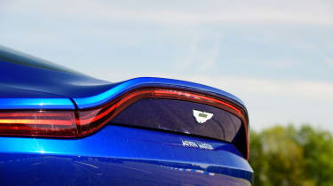 Aston Martin Vantage - spoiler