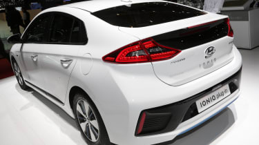 Hyundai Ioniq PHEV Geneva - rear