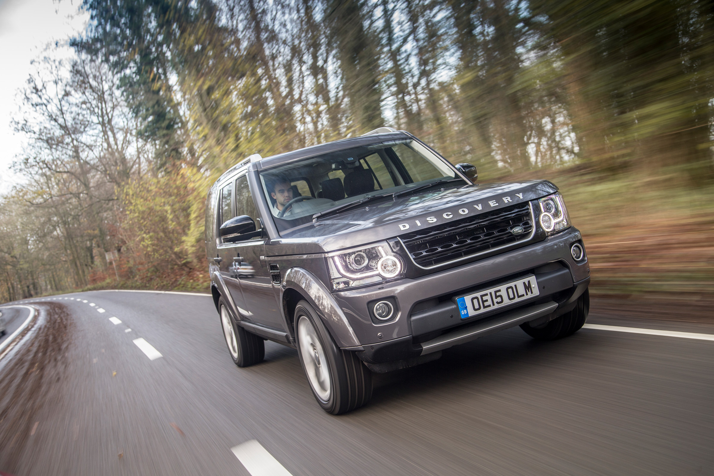 Land Rover Discovery Landmark review | Auto Express