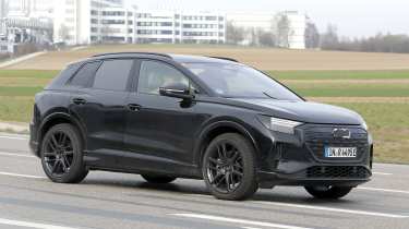Audi Q4 Facelift - front angled