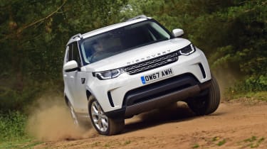 Land Rover Discovery - front action