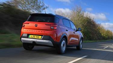 Vauxhall Frontera Electric - rear tracking