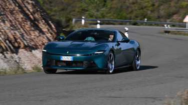 Ferrari Amalfi - front cornering