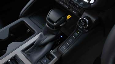 Toyota Land Cruiser - gear selector