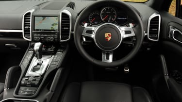 Porsche Cayenne Turbo interior