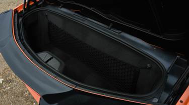 Chevrolet Corvette Z06 - boot