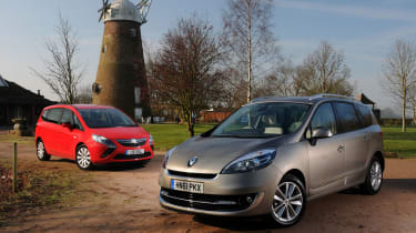Renault Grand Scenic vs Vauxhall Zafira Tourer