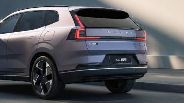 Volvo XC70 - tail lights