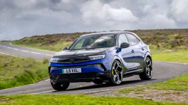 Vauxhall Mokka GSE 2026 - front action