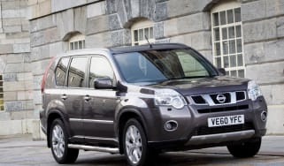 Nissan X-TRAIL Platinum