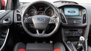Ford Focus ST Estate 2015 dashboard