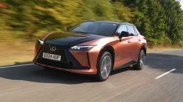 Lexus RZ - front tracking