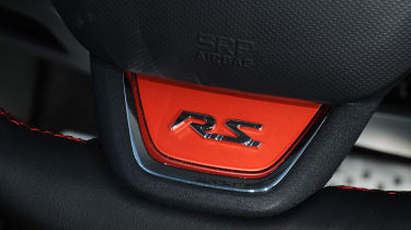 Clio Renaultsport 200 EDC Lux sports steering wheel