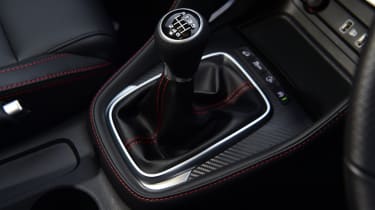 MG ZS - gearstick