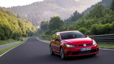 Volkswagen Golf GTI Clubsport S - front tracking