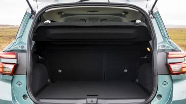 Vauxhall Frontera Hybrid - boot space