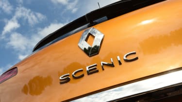 Renault Scenic 2016 - badge