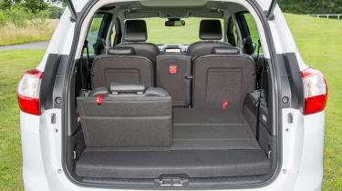 Ford Grand C-MAX 2016 - boot seats up