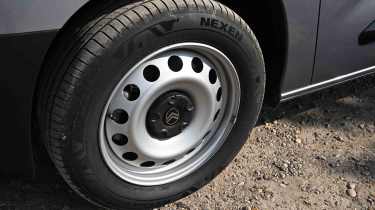 Citroen Berlingo Van - steel wheel detail
