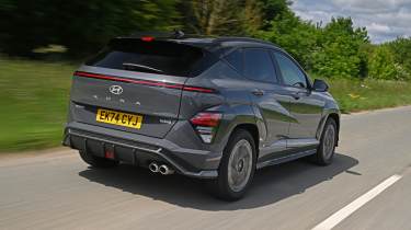 Hyundai Kona Hybrid - rear tracking