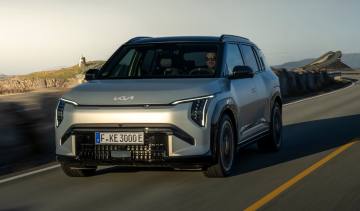Kia EV3 GT - front tracking