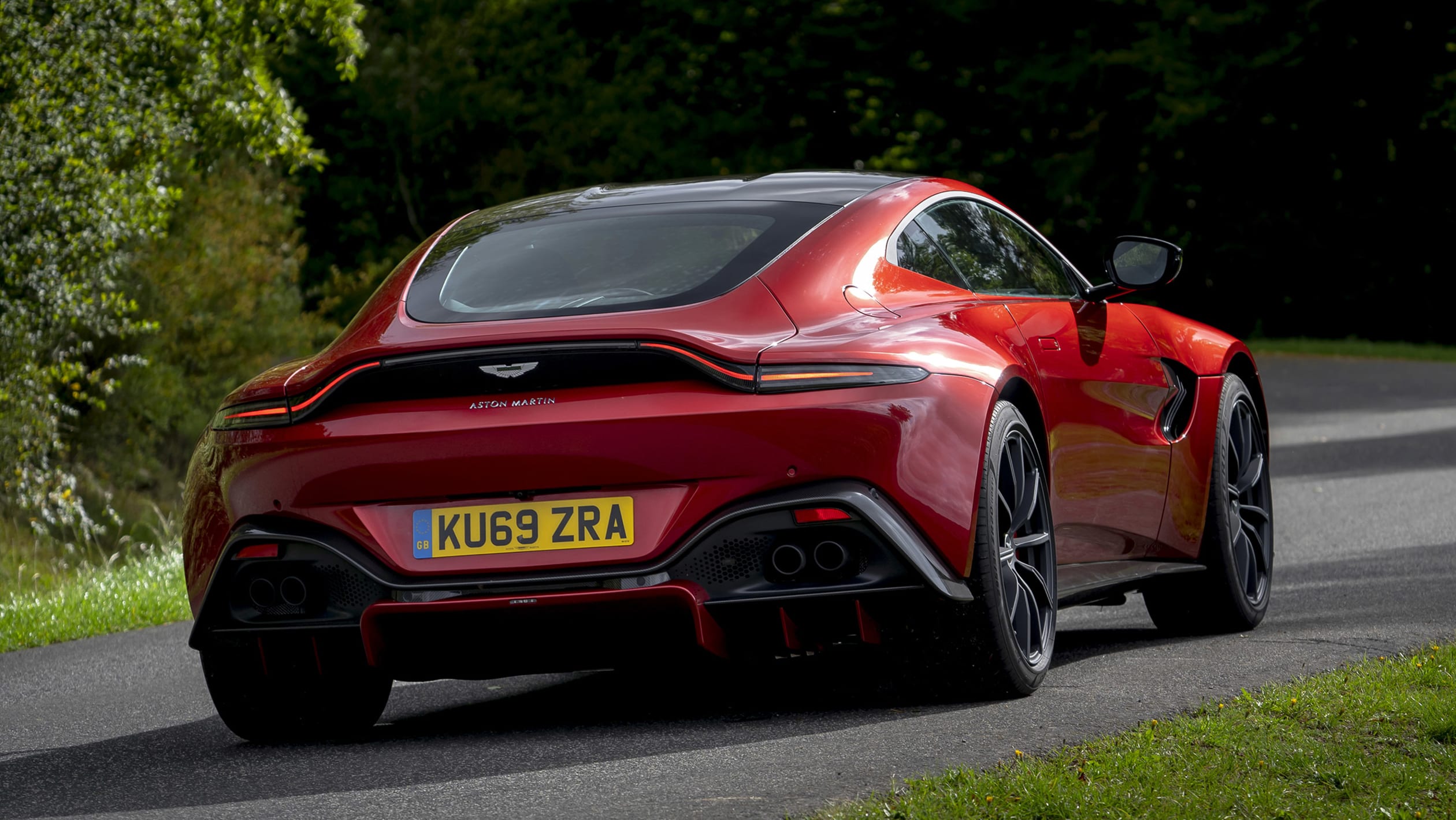 New Aston Martin Vantage AMR 2019 review - pictures | Auto Express