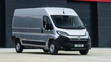 Vauxhall Movano Electric - front 3/4 static