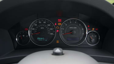 Used Jeep Grand Cherokee - dials
